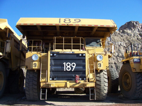 Caterpillar 789 Off-Highway Truck
