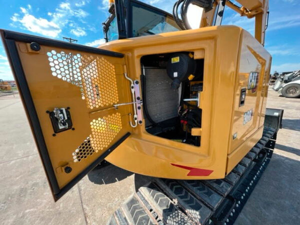 Caterpillar 308SR Excavator - Image 10