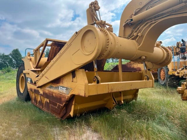 Caterpillar 631E Scraper - Image 4