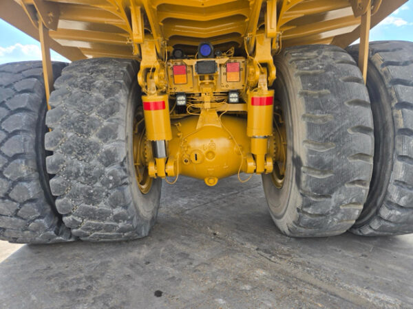 Caterpillar 773G Off-Highway Truck - Image 12