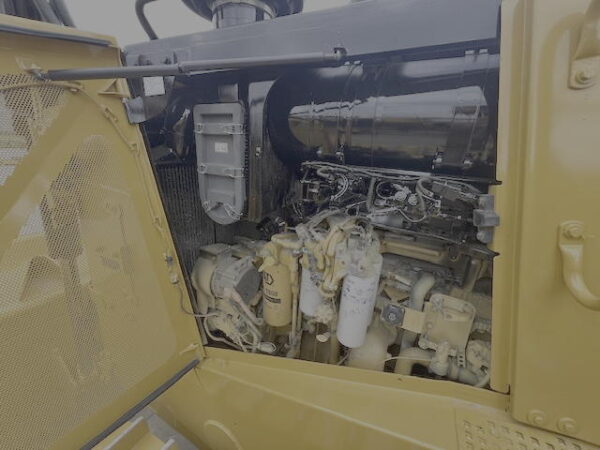 Caterpillar D8T Dozer - Image 11