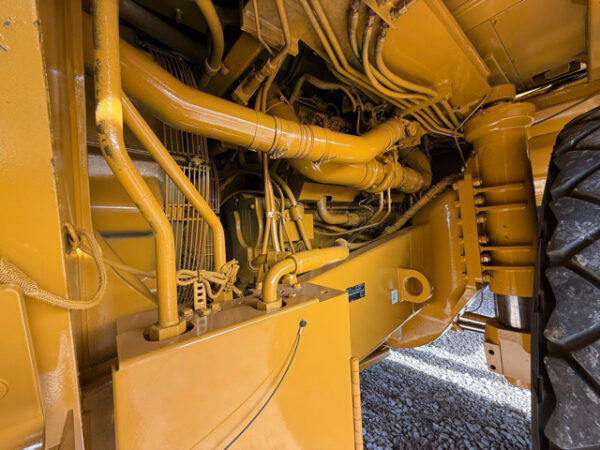 Caterpillar 775G Off-Highway Truck - Image 9