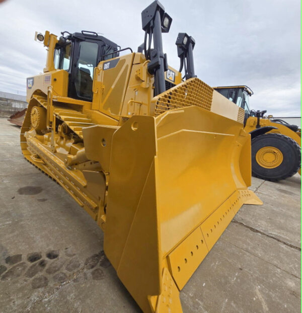 Caterpillar D8T Dozer - Image 3