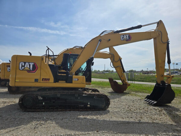 Caterpillar 320 Excavator - Image 6