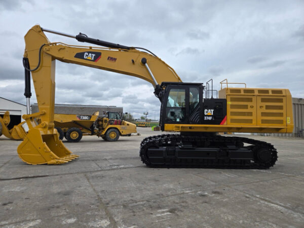 Caterpillar 374FL Excavator - Image 2