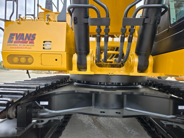 Caterpillar 374FL Excavator - Image 14