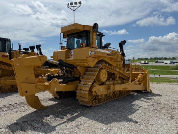 Caterpillar D8T Dozer - Image 5