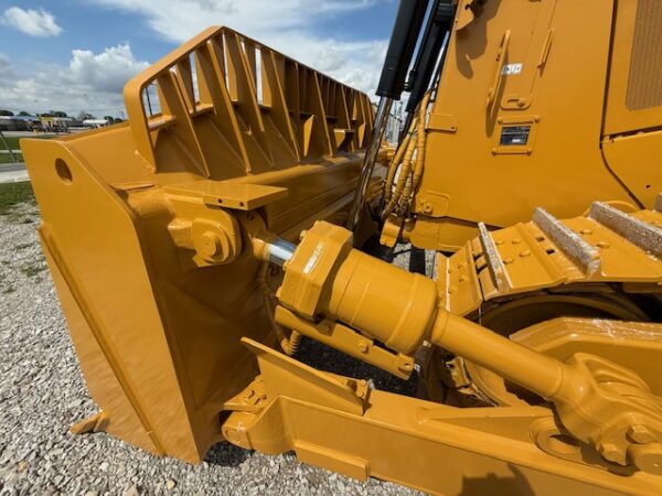 Caterpillar D8T Dozer - Image 11