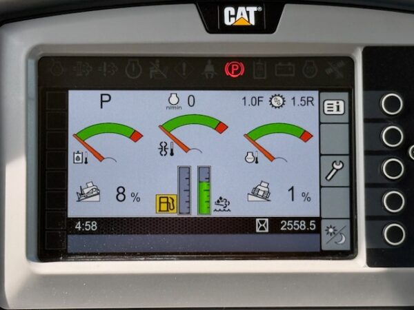 Caterpillar D8T Dozer - Image 15