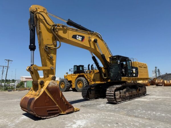 Caterpillar 390FL Excavator