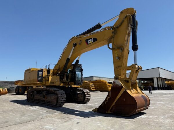 Caterpillar 390FL Excavator - Image 9