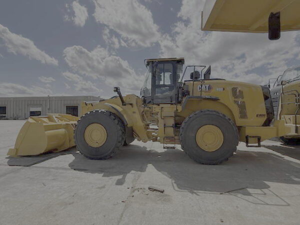 Caterpillar 980 Wheel Loader - Image 2
