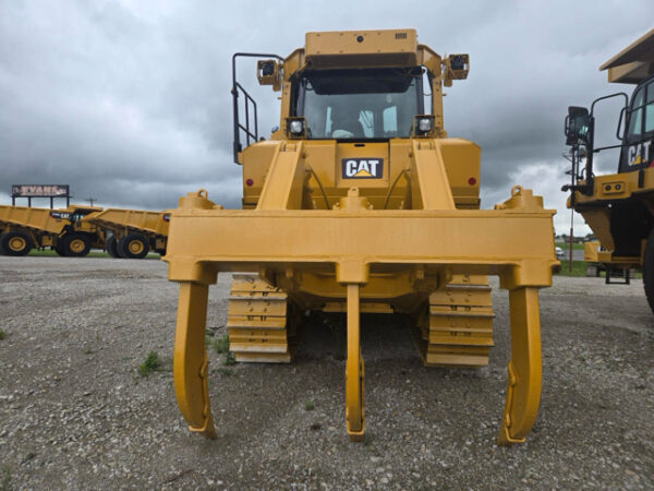 Caterpillar D8T Dozer - Image 4