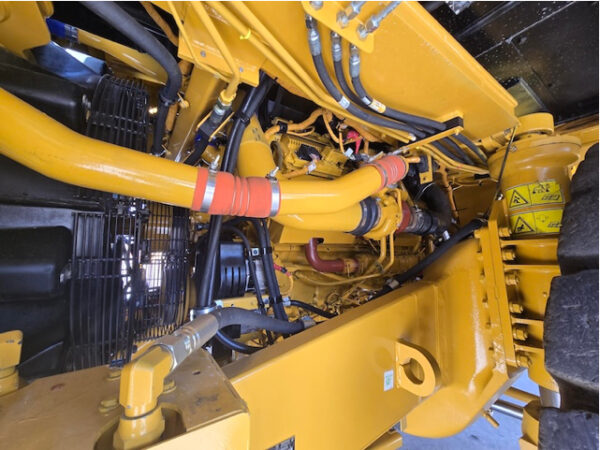 Caterpillar 773G Off-Highway Truck - Image 11