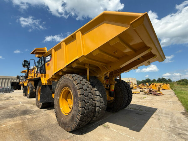 Caterpillar 775G Off-Highway Truck - Image 3