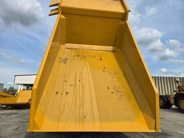 Caterpillar 775G Off-Highway Truck - Image 8