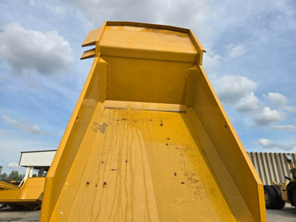 Caterpillar 775G Off-Highway Truck - Image 9