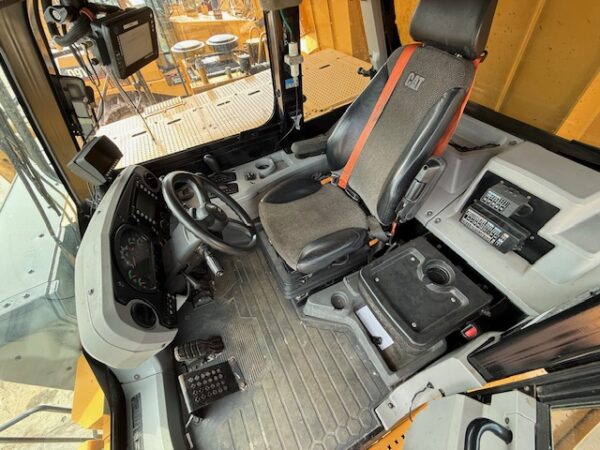 Caterpillar 775G Off-Highway Truck - Image 13