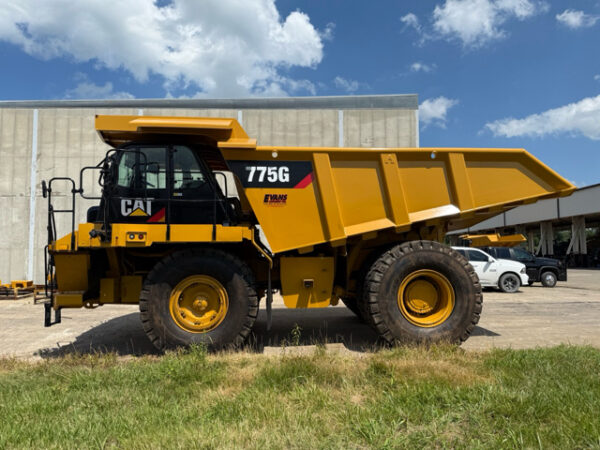 Caterpillar 775G Off-Highway Truck - Image 2