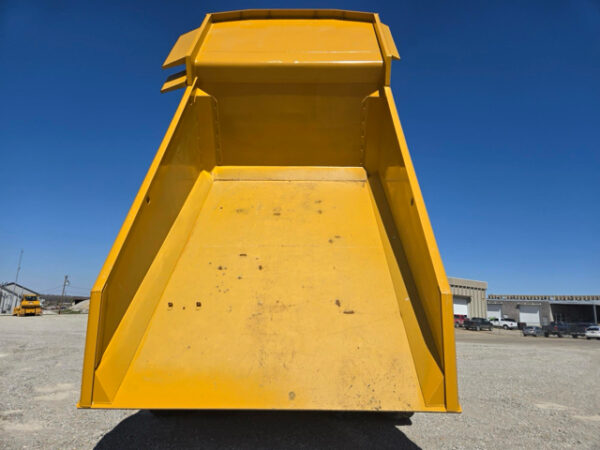 Caterpillar 775G Off-Highway Truck - Image 12