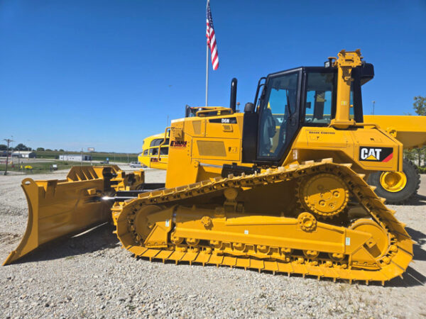 Caterpillar D6N Dozer - Image 2